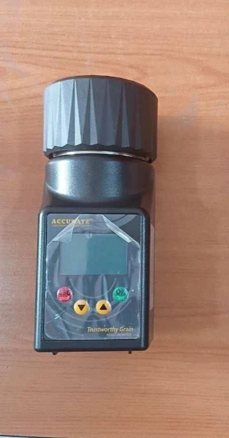 Seed moisture tools