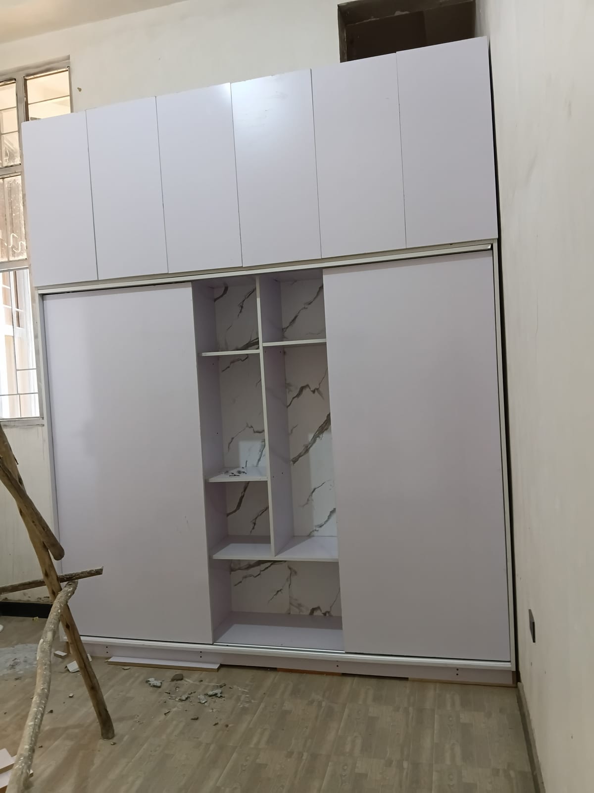 Closet /ቁምሳጥን
