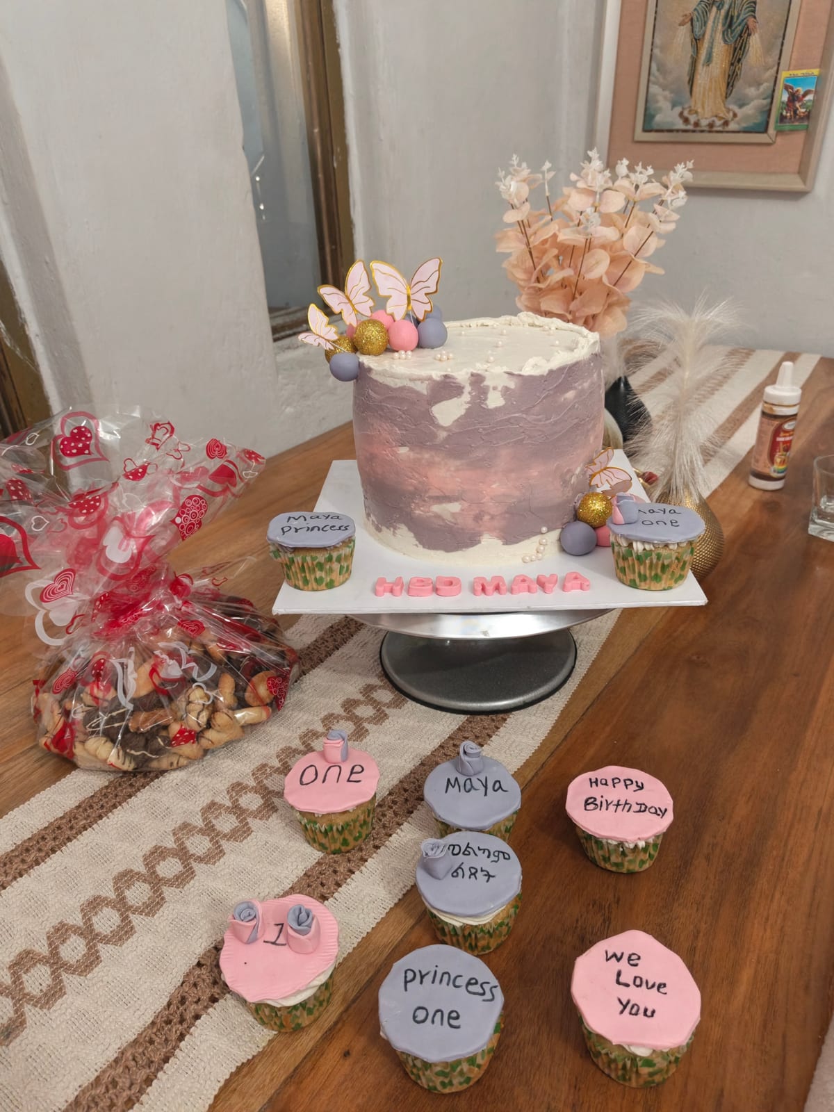 2 kg cake and 1kg cookies