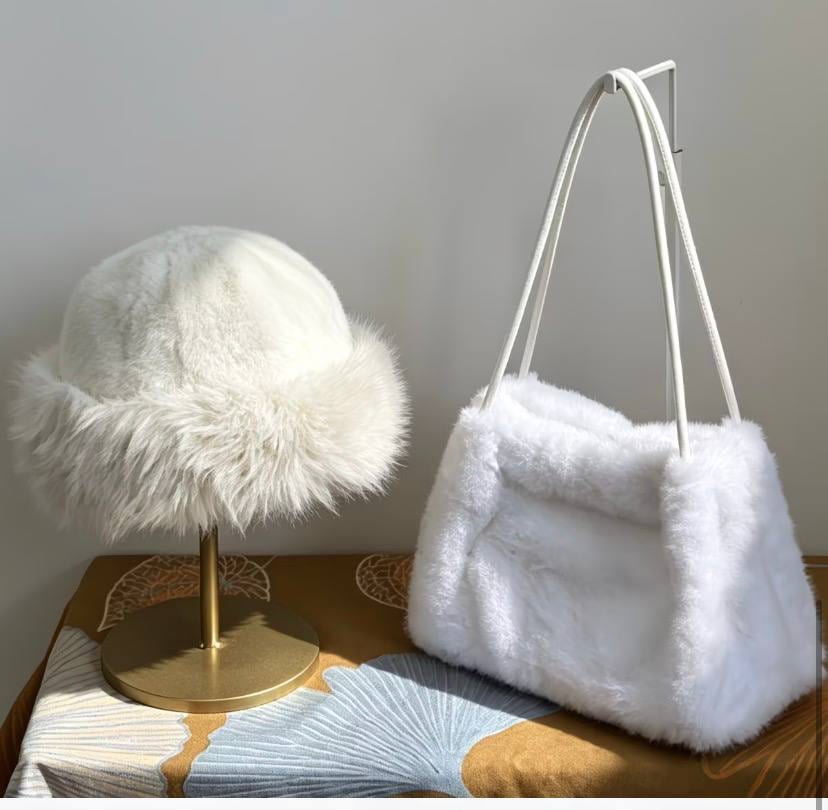 Bag and caps