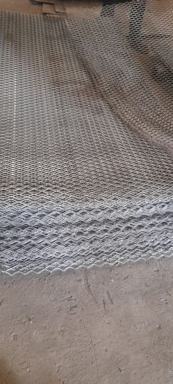 metal mesh ሬቲ